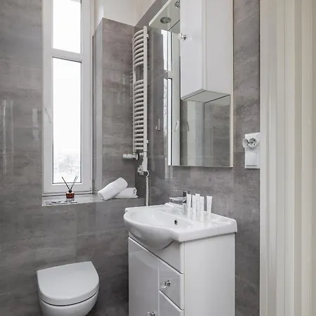 Luxury With River View And Desk For Remote Work In By Renters Szczecin